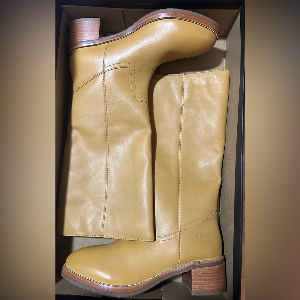 BNIB Frye Camryn Pull On Tall Boots - Picture 3 of 14